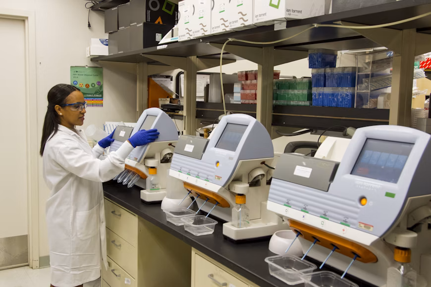 AI-Powered Diagnostics: Smarter Ways to Detect Diseases Early